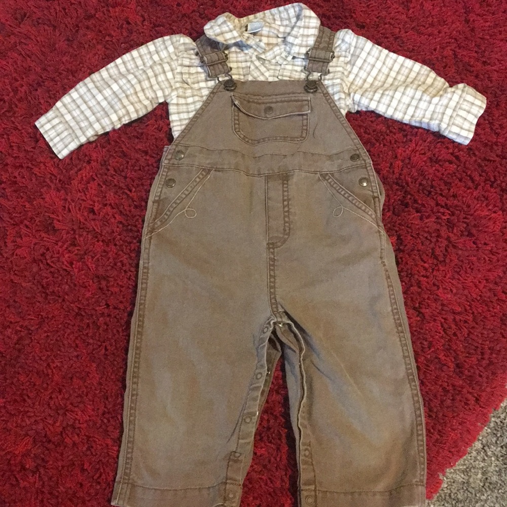 Overalls set 🤠